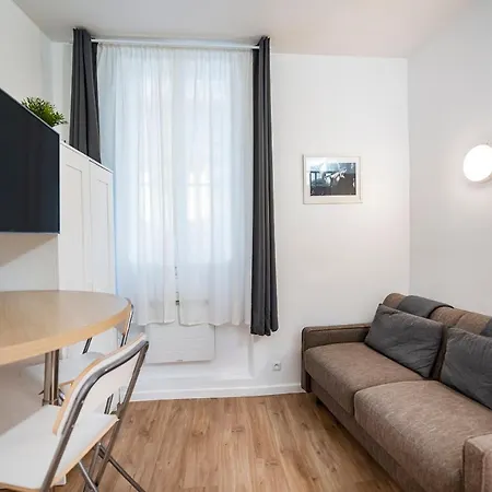 Apartment 5e Entre Notre Dame & Pantheon