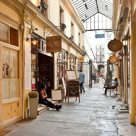5e Entre Notre Dame & Pantheon Apartment *