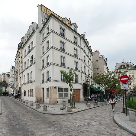 5e Entre Notre Dame & Pantheon Apartment
