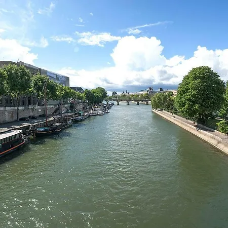 Apartment 5e Entre Notre Dame & Pantheon Paris