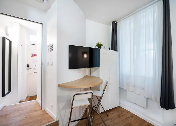 5e Entre Notre Dame & Pantheon Apartman