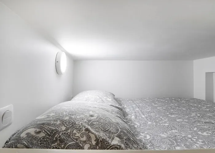 5e Entre Notre Dame & Pantheon Apartman