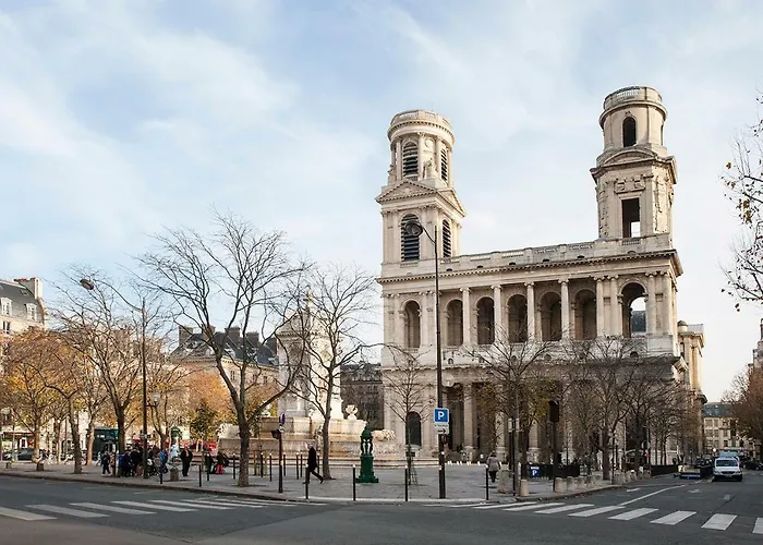 5e Entre Notre Dame & Pantheon Apartman *